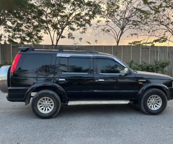 Ford Everest   2.5 Tubo MT   2005 - Xe Ford Everest 2.5 Tubo MT năm 2005, màu đen  