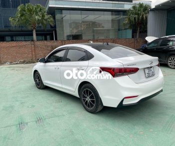 Hyundai Accent 1.4MT 2019 - Cần bán xe Hyundai Accent 1.4MT năm sản xuất 2019, màu trắng xe gia đình