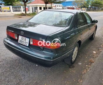 Toyota Camry 3.0V 2001 - Cần bán lại xe Toyota Camry 3.0V năm 2001, nhập khẩu số sàn