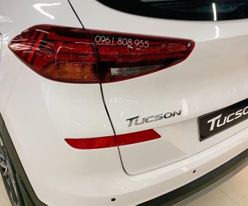 Hyundai Tucson 2021 - Hyundai Tucson 2022, tặng 12 tháng BHVC, tặng 100% phí dịch vụ, tặng full phụ kiện, hỗ trợ trả góp 85%