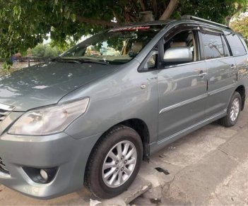 Toyota Innova 2.0G 2012 - Cần bán gấp Toyota Innova 2.0G sản xuất năm 2012, giá chỉ 400 triệu