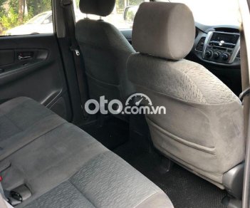 Toyota Innova  2.0E MT 2013 - Cần bán Toyota Innova 2.0E MT năm sản xuất 2013, màu bạc