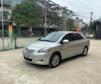 Toyota Vios E 2010 - Bán Toyota Vios E sản xuất năm 2010, màu bạc