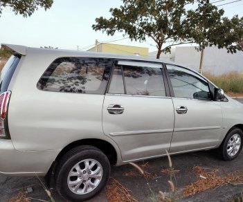 Toyota Innova 2.0G 2007 - Gia đình bán Toyota Innova 2.0G năm sản xuất 2007, màu bạc, máy xịn, bao test - Có thương lượng