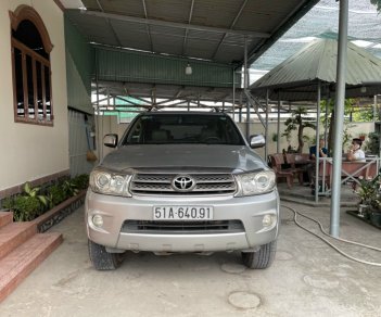 Toyota Fortuner 2.5G 2010 - Toyota Fortuner sản xuất 2010 động cơ 2.5G số sàn máy dầu