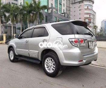 Toyota Fortuner 2.7V AT 2013 - Cần bán lại xe Toyota Fortuner 2.7V AT sản xuất năm 2013, màu bạc