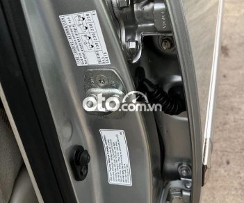 Toyota Innova   E  2014 - Bán Toyota Innova 2.0E năm 2014, màu bạc