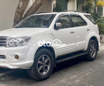 Toyota Fortuner V 2011 - Cần bán xe Toyota Fortuner V sản xuất năm 2011, màu trắng, nhập khẩu như mới, giá chỉ 510 triệu