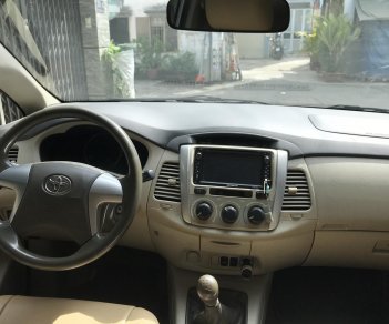 Toyota Innova 2015 - Bán Innova 2.0E bản đủ sx 2015 xe gia đình, không chạy dịch vụ gì