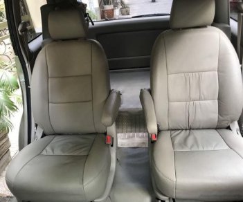 Toyota Innova 2.0V 2015 - Bán Toyota Innova 2.0V năm 2015, màu vàng cát