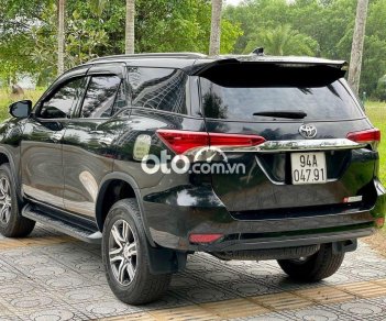 Toyota Fortuner 4x2 AT 2019 - Cần bán lại xe Toyota Fortuner 4x2 AT sản xuất 2019, màu đen giá cạnh tranh