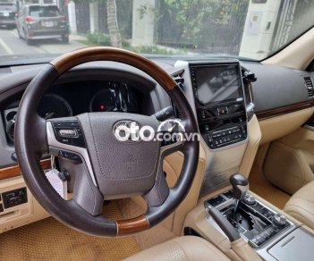 Toyota Land Cruiser    VX 4.6 V8 2016 - Cần bán xe Toyota Land Cruiser VX 4.6 V8 năm sản xuất 2016, màu đen 