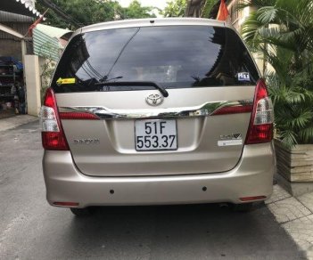 Toyota Innova 2.0V 2015 - Bán Toyota Innova 2.0V năm 2015, màu vàng cát