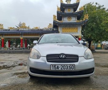 Hyundai Accent 1.4MT 2009 - Cần bán xe Hyundai Accent 1.4MT năm sản xuất 2009, màu bạc, giá tốt