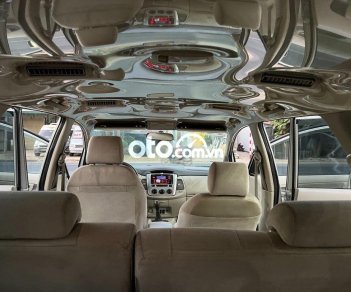 Toyota Innova   E  2014 - Bán Toyota Innova 2.0E năm 2014, màu bạc