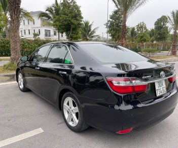 Toyota Camry 2015 - Gia đình cần bán Toyota Camry 2.5Q, sx cuối 2015, số tự động, chính chủ