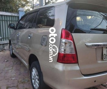 Toyota Innova E 2013 - Bán Toyota Innova E sản xuất năm 2013, nhập khẩu còn mới, giá tốt