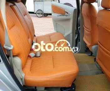 Toyota Innova   E  2015 - Cần bán Toyota Innova E sản xuất 2015, màu bạc, 380 triệu