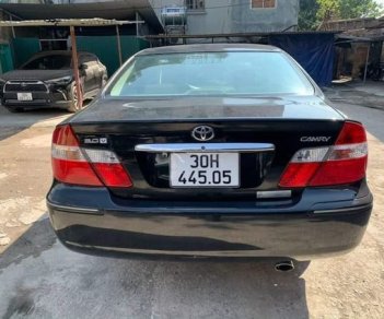 Toyota Camry 2003 - Cần bán Toyota Camry 3.0V năm sản xuất 2003, màu đen, nhập khẩu nguyên chiếc, giá chỉ 242 triệu