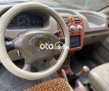 Mitsubishi Jolie 2004 - Bán xe Mitsubishi Jolie sản xuất 2004, màu ghi vàng 