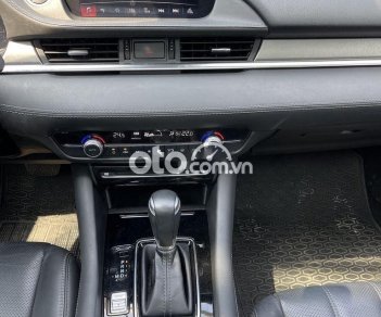 Mazda 6  Luxury 2020 - Bán Mazda 6 Luxury năm 2020 xe gia đình, giá tốt