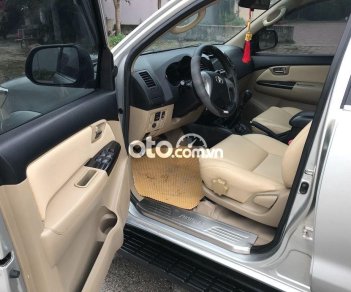 Toyota Fortuner 2.5G 4x2MT  2015 - Bán xe Toyota Fortuner 2.5G 4x2MT năm 2015, màu bạc, giá chỉ 635 triệu