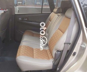 Toyota Innova E 2013 - Bán Toyota Innova E sản xuất năm 2013, nhập khẩu còn mới, giá tốt