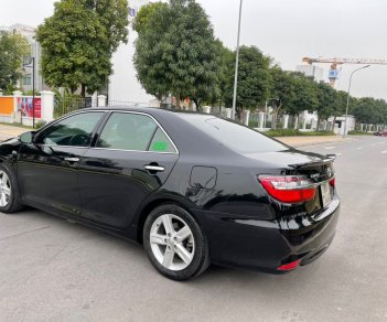 Toyota Camry 2015 - Gia đình cần bán Toyota Camry 2.5Q, sx cuối 2015, số tự động, chính chủ