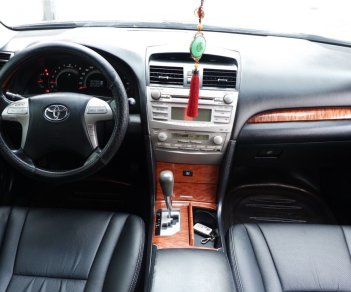 Toyota Camry 2008 - Màu đen, sang tên nhanh gọn hợp pháp lý