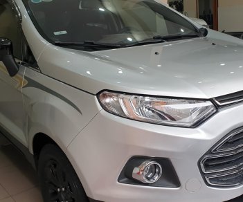 Ford EcoSport 1.5 Titanium 2017 - Bán Ford Ecosport Titanium máy 1.5 số tự động đời T12/2017 màu bạc tuyệt đẹp mới 90% 1 chủ