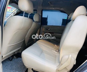 Toyota Fortuner 2.7V 4x4 2011 - Bán Toyota Fortuner 2.7V 4x4 sản xuất 2011, màu xám