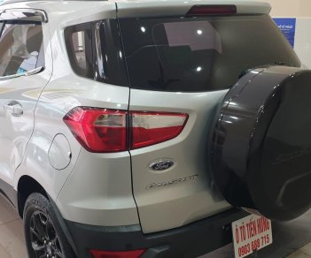 Ford EcoSport 1.5 Titanium 2017 - Bán Ford Ecosport Titanium máy 1.5 số tự động đời T12/2017 màu bạc tuyệt đẹp mới 90% 1 chủ