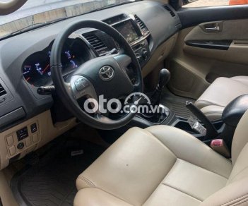 Toyota Fortuner  2.5G 4x2MT 2014 - Cần bán lại xe Toyota Fortuner 2.5G 4x2MT năm 2014, màu đen