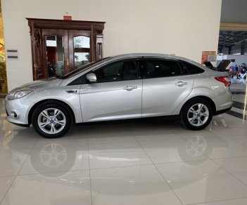 Ford Focus 2013 - Màu bạc