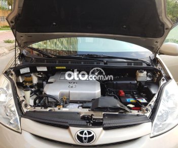 Toyota Sienna 2007 - Bán Toyota Sienna sản xuất năm 2007, màu ghi vàng, còn mới