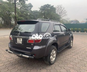 Toyota Fortuner 2.7V  2011 - Cần bán lại xe Toyota Fortuner 2.7V sản xuất năm 2011, màu xám còn mới, giá 388tr