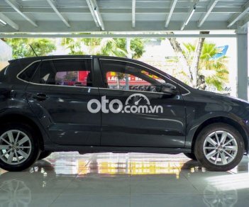 Volkswagen Polo  1.6AT 2016 - Xe Volkswagen Polo 1.6AT năm sản xuất 2016, màu xanh lam 