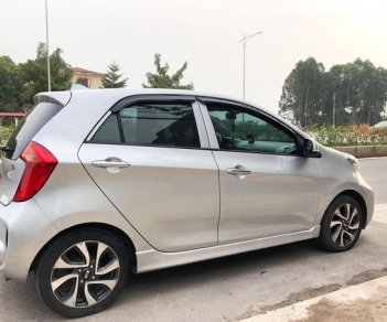 Kia Morning Si 2017 - Bán Kia Morning Si sản xuất năm 2017, màu bạc xe gia đình 