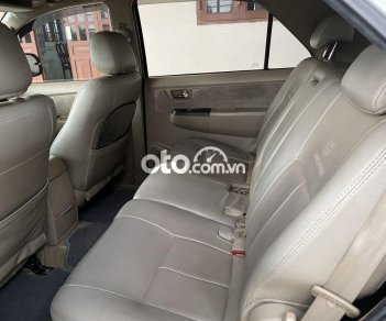 Toyota Fortuner   2.5G  2010 - Bán ô tô Toyota Fortuner 2.5G năm sản xuất 2010, màu bạc số sàn