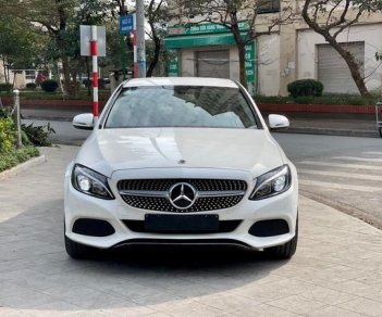 Mercedes-Benz C200 2018 - Bán ô tô Mercedes C200 năm 2018, màu trắng 