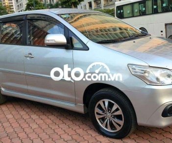 Toyota Innova   E  2015 - Cần bán Toyota Innova E sản xuất 2015, màu bạc, 380 triệu