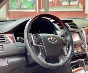 Toyota Camry 2014 - Cần bán Toyota Camry 2.5Q đăng ký 2014 giá tốt