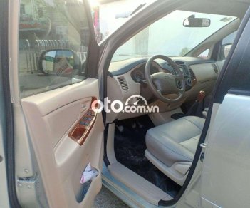 Toyota Innova 2006 - Xe Toyota Innova 2.0E sản xuất 2006, màu bạc