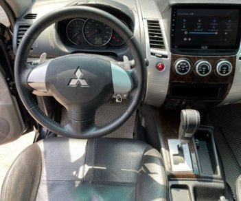 Mitsubishi Pajero   Sport G 4x2 AT   2016 - Bán ô tô Mitsubishi Pajero Sport G 4x2 AT sản xuất năm 2016, màu đen còn mới