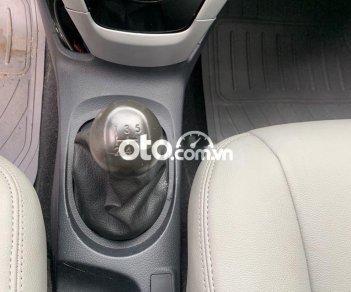 Toyota Vios Limo 2014 - Cần bán gấp Toyota Vios Limo sản xuất năm 2014, màu trắng, giá 225tr