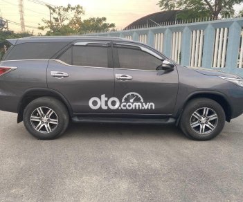 Toyota Fortuner MT 2016 - Cần bán gấp Toyota Fortuner MT sản xuất năm 2016, màu xám, xe nhập Indo