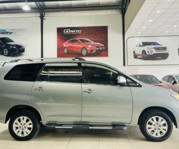 Toyota Innova   2.0G 2011 - Xe Toyota Innova 2.0G năm 2011, màu bạc