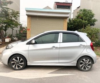 Kia Morning Si 2017 - Bán Kia Morning Si sản xuất năm 2017, màu bạc xe gia đình 