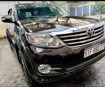 Toyota Fortuner 2016 - Bán ô tô Toyota Fortuner 2.7V sản xuất 2016, màu nâu, 650 triệu