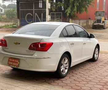 Chevrolet Cruze 2017 - Bán Chevrolet Cruze sản xuất 2017, màu trắng, 340tr